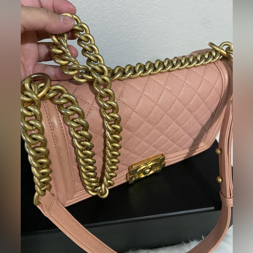 Chanel Le Boy Medium - Caviar - Picture 10 of 17